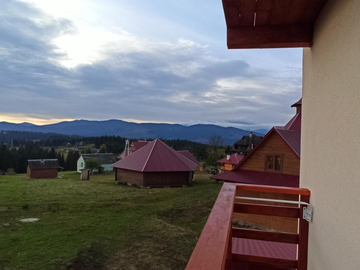 У Павла Hotel Yablunytsya Luaran gambar