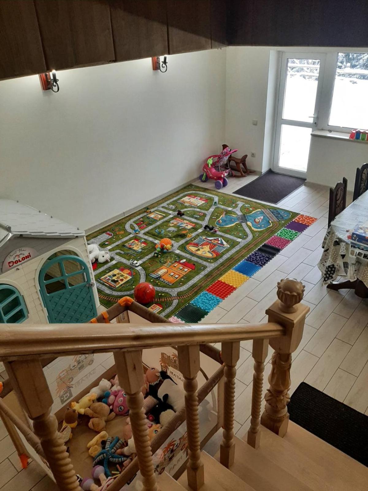 У Павла Hotel Yablunytsya Luaran gambar