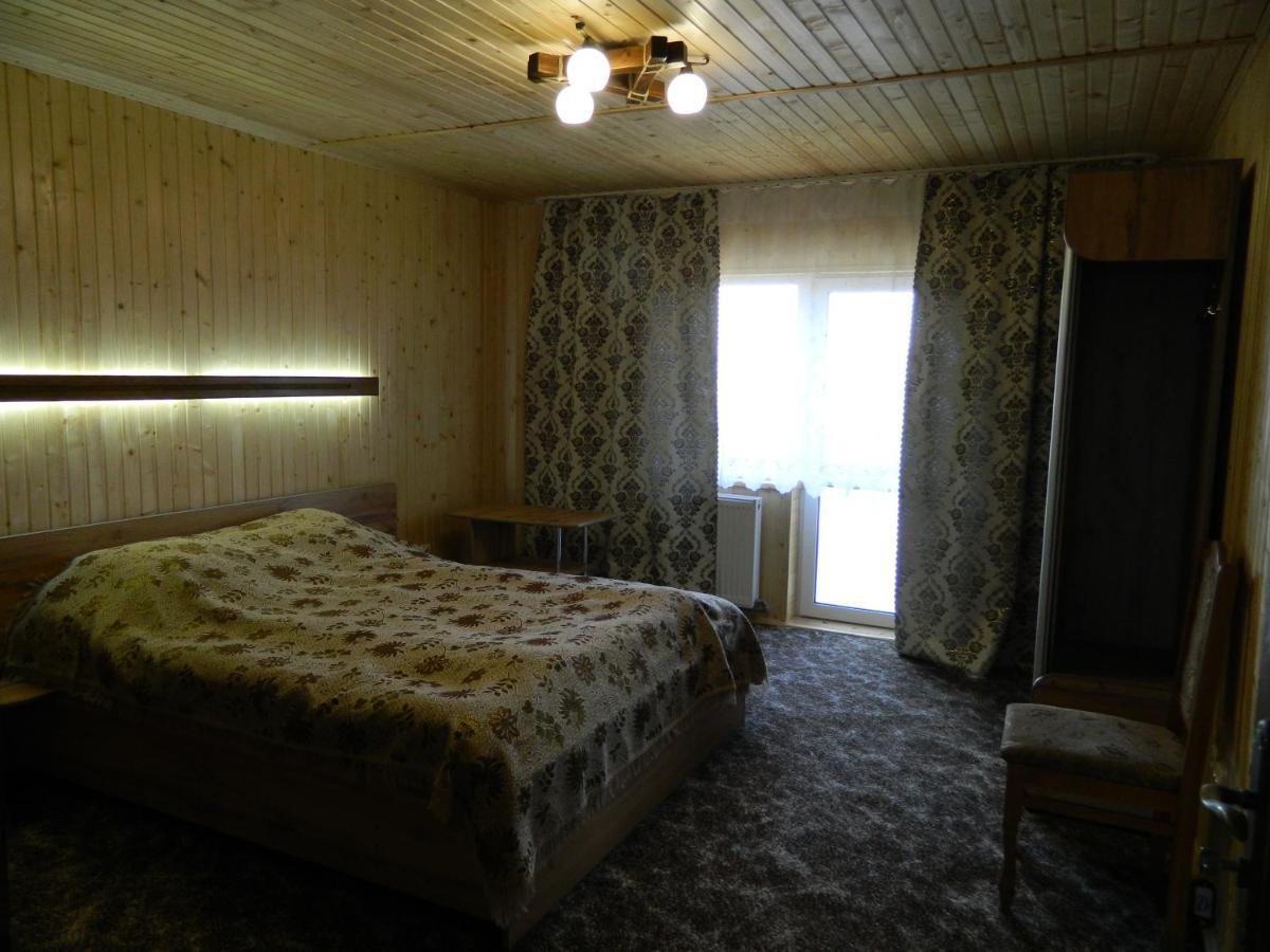 У Павла Hotel Yablunytsya Luaran gambar