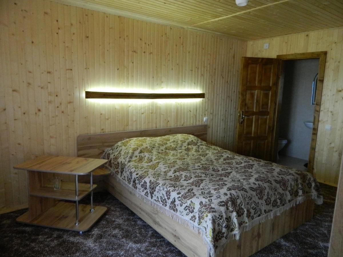 У Павла Hotel Yablunytsya Luaran gambar